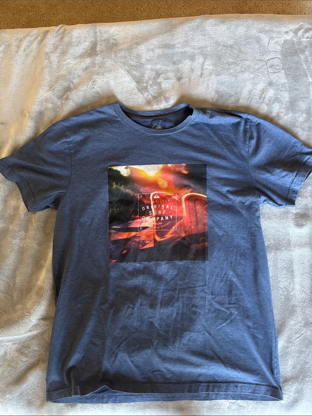 Quiksilver Blue Short-Sleeve Graphic Tee- Large